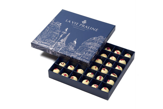 La Vie Praline white rose çikolata kutusu