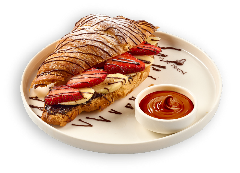 Croissant Praliné — tabakta çilekli muzlu kruvasan, karamel sosla